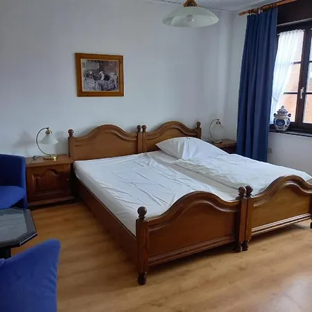Mutter Siepe Hotel
