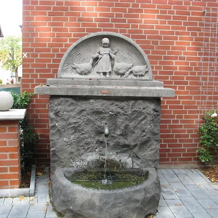 Mutter Siepe * Ludinghausen